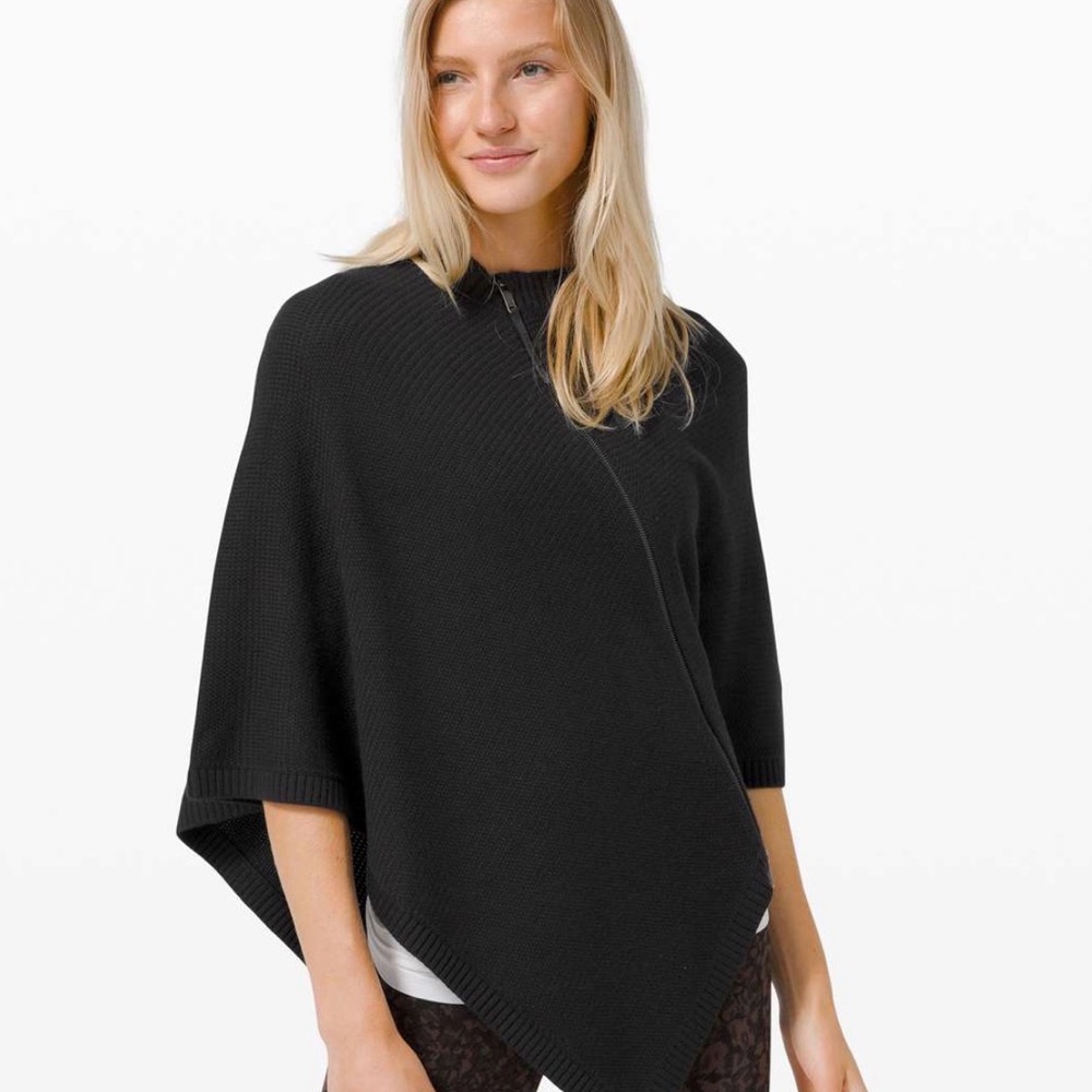 Lululemon on the go Women's Black Sweater Poncho